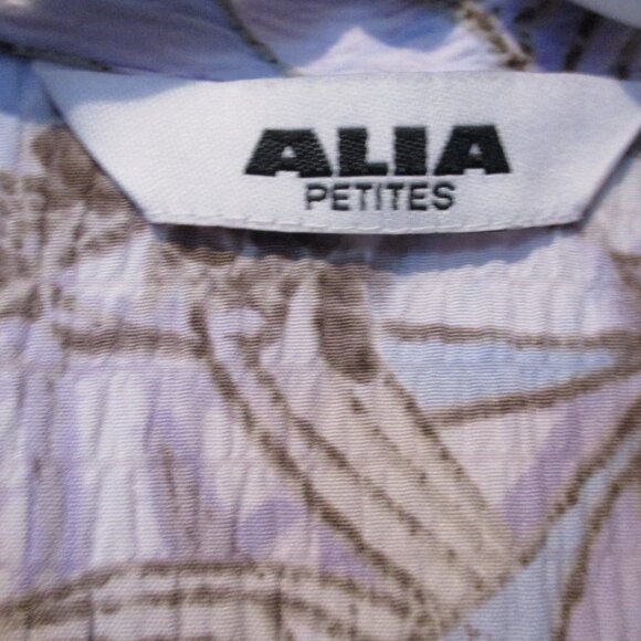 ๐ธ Vintage Floral Crinkle Blouse - Alia Petites ๐ฟ - Picture 8 of 8